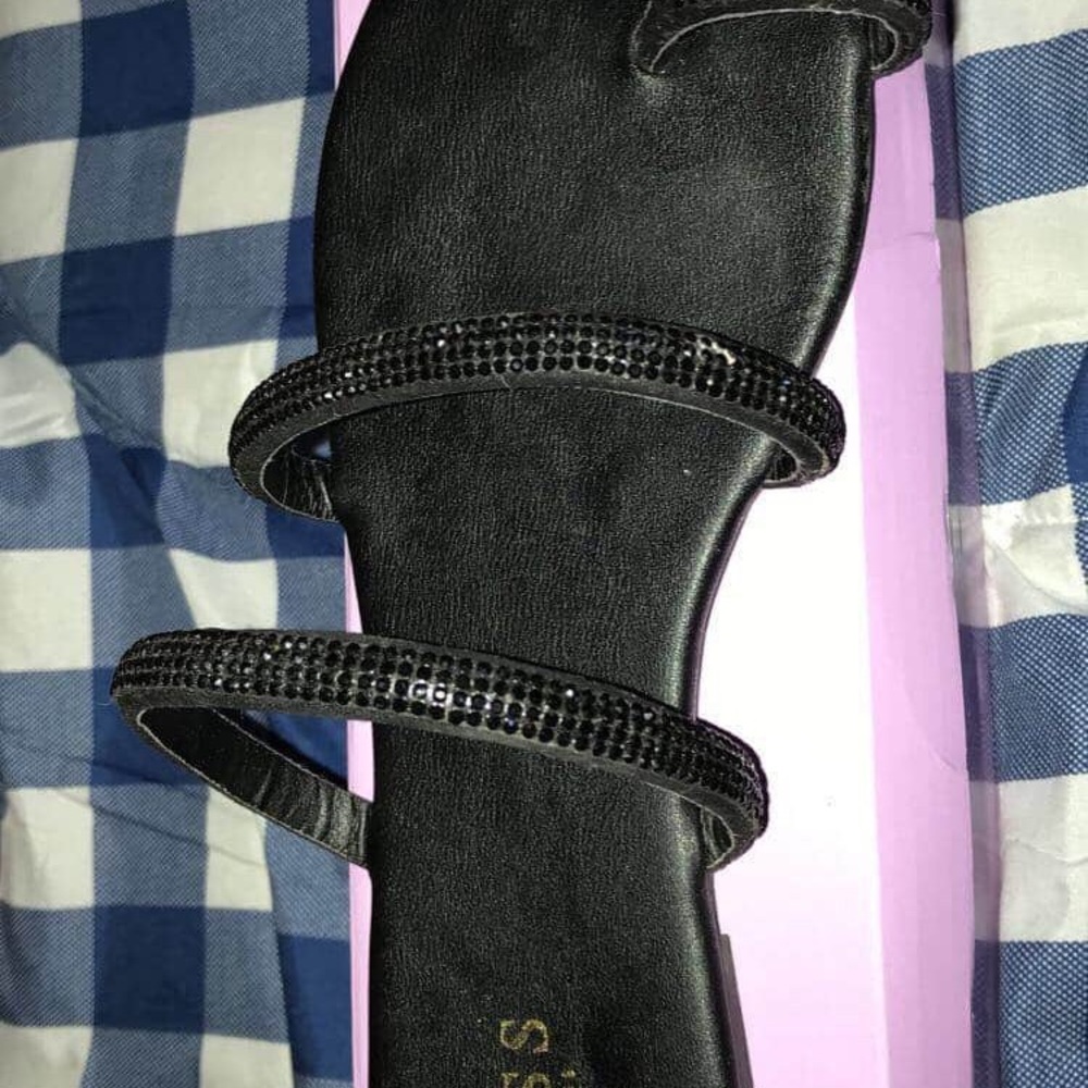 Women sandals